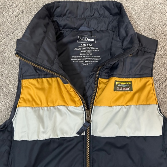 LL Bean classic old school puffer vest size Small - Picture 3 of 7